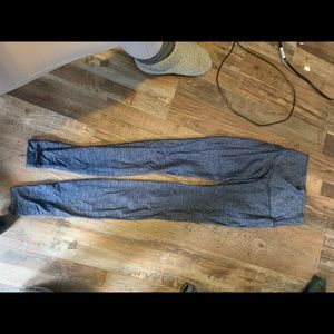 Lululemon wunder under